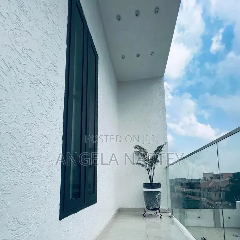 4bdrm House in Ogbojo East Legon, Accra Metropolitan for sale