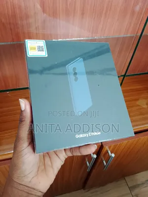 New Samsung Galaxy Z Fold6 256 GB Blue