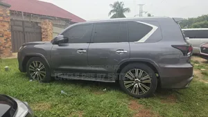 Lexus LX 570 (5 seats) AWD 2015 Gray