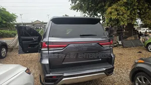 Lexus LX 570 (5 seats) AWD 2015 Gray