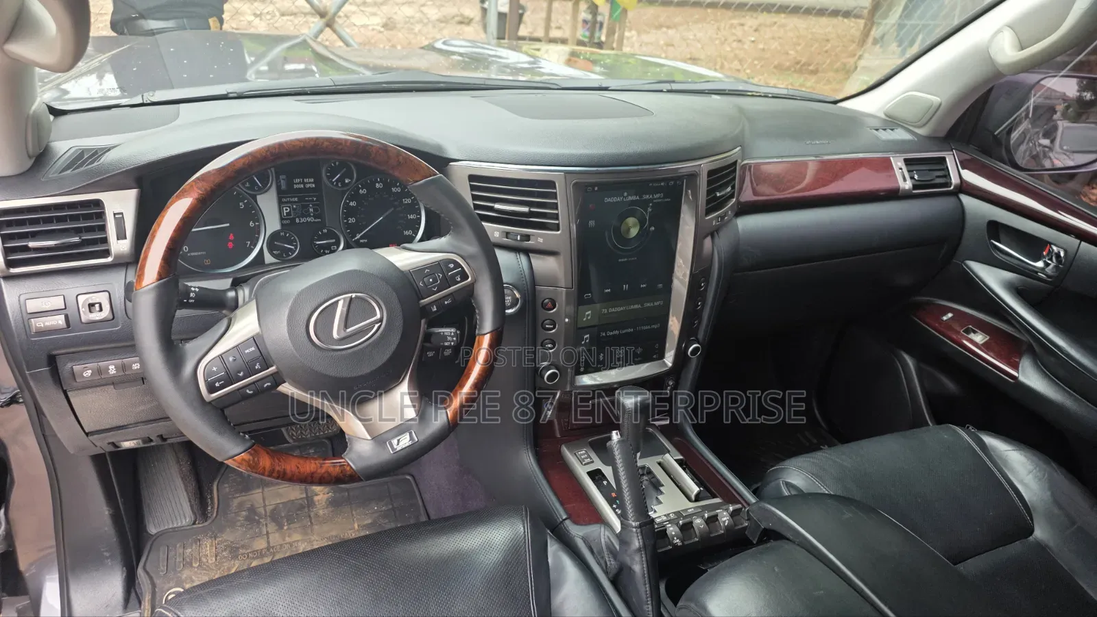 Lexus LX 570 (5 seats) AWD 2015 Gray