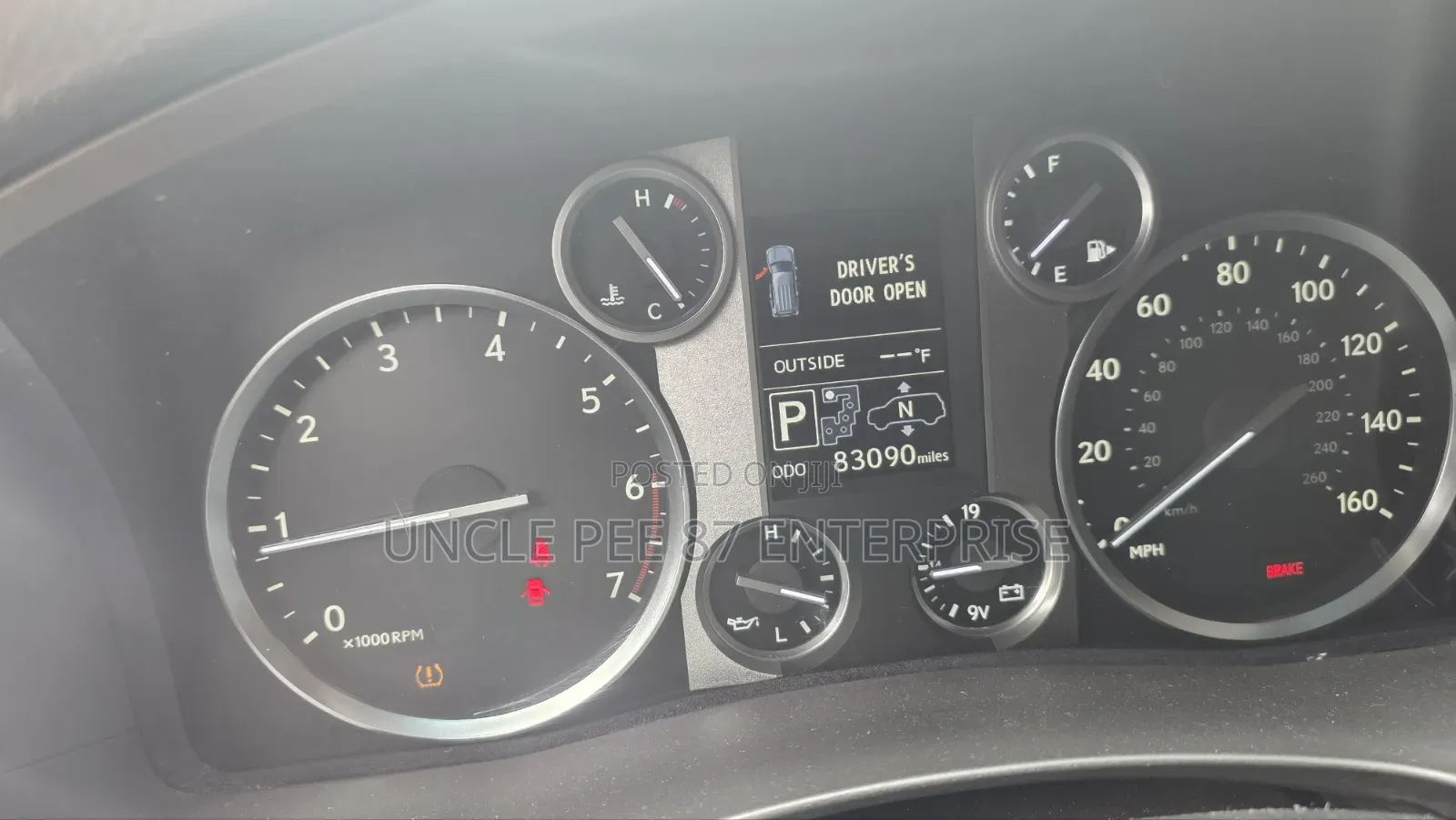 Lexus LX 570 (5 seats) AWD 2015 Gray