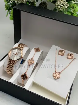 Rose Gold Van Cleefs Watch Set