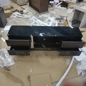 Executive Foreign Tv Stand
