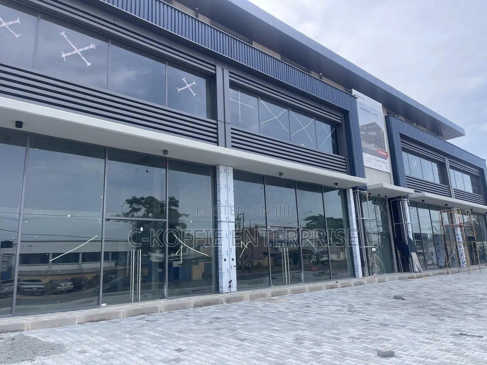 1000 SQM Warehouse + Offices Located at Spintex for Rent