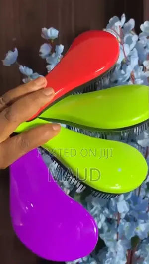 S-Shape Detangling Brush
