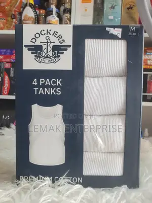 Men Singlets/Underwear 4 Pack Medium Size by Dockers