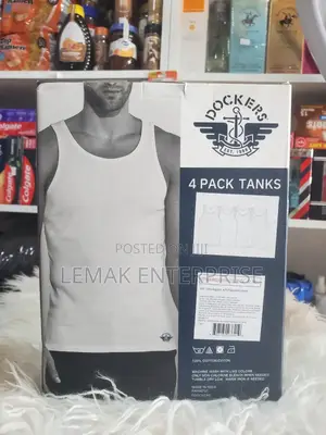 Men Singlets/Underwear 4 Pack Medium Size by Dockers