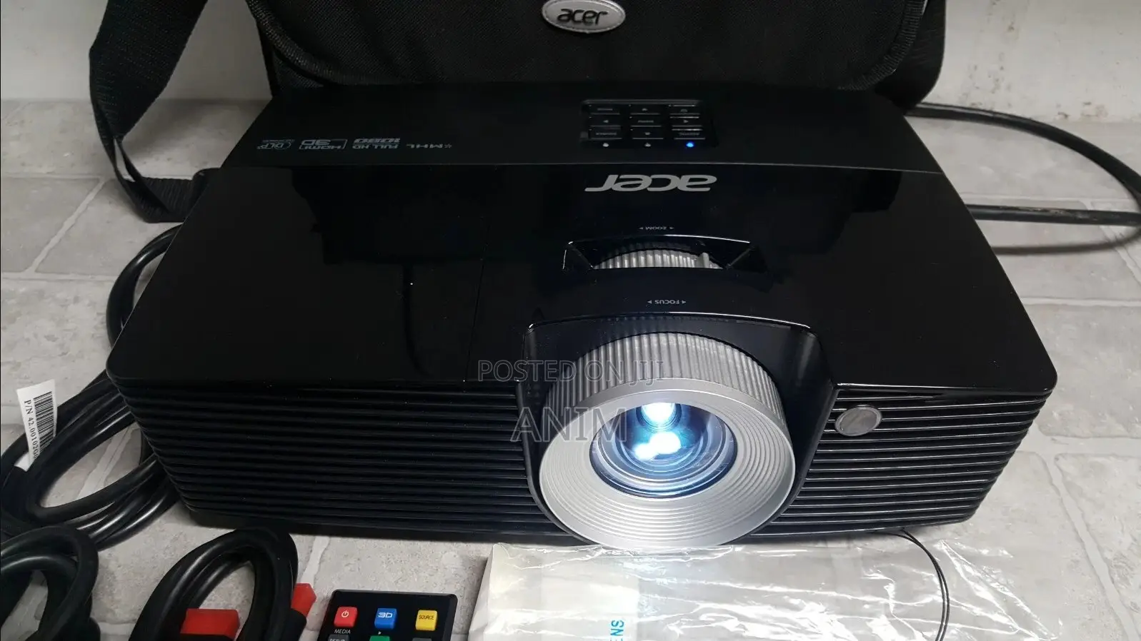 Acer Pd525 2600 Ansi Lumens DLP Projector 2000:1