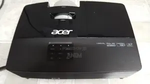 Acer Pd525 2600 Ansi Lumens DLP Projector 2000:1
