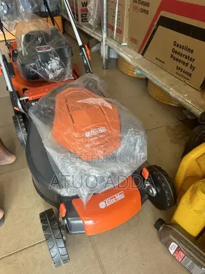 Oleo Mac Lawn Mower