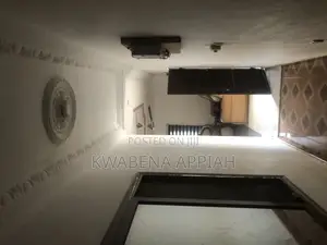 5bdrm House in Mark Estate At, Kumasi Metropolitan for sale