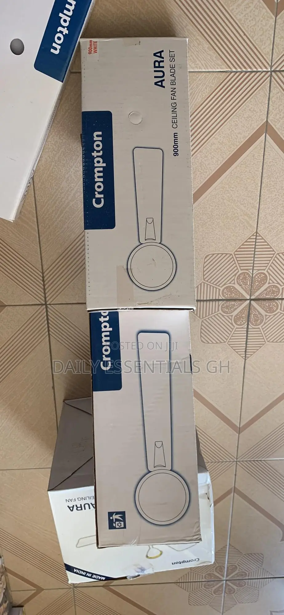 Crompton Aura Ceiling Fan – Perfect For Living Rooms Bedrooms