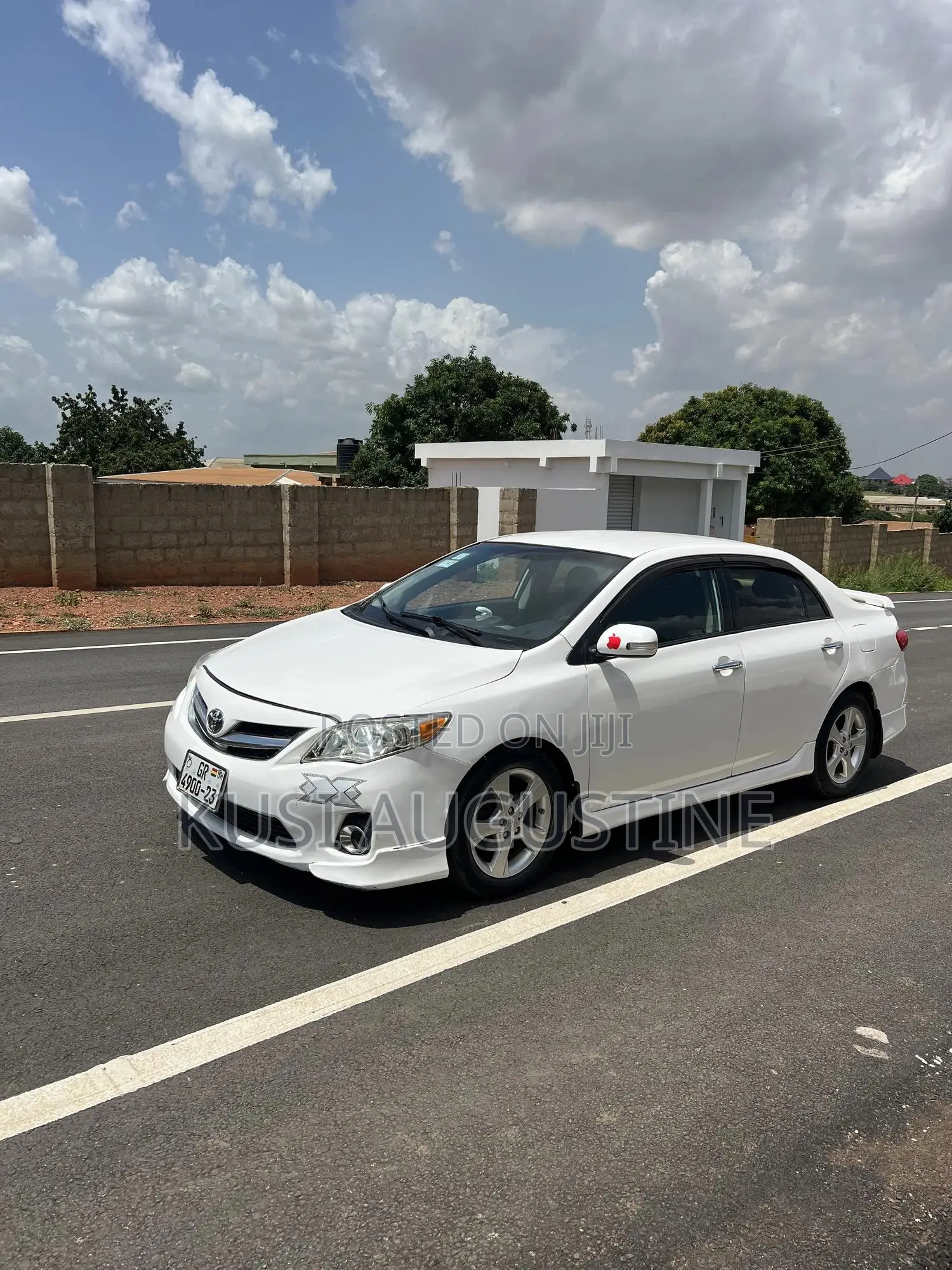 Toyota Corolla S 4dr Sedan (1.8L 4cyl 4A) 2013 White