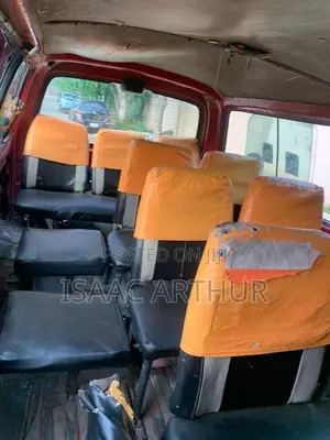 Toyota HiAce 2010 Red