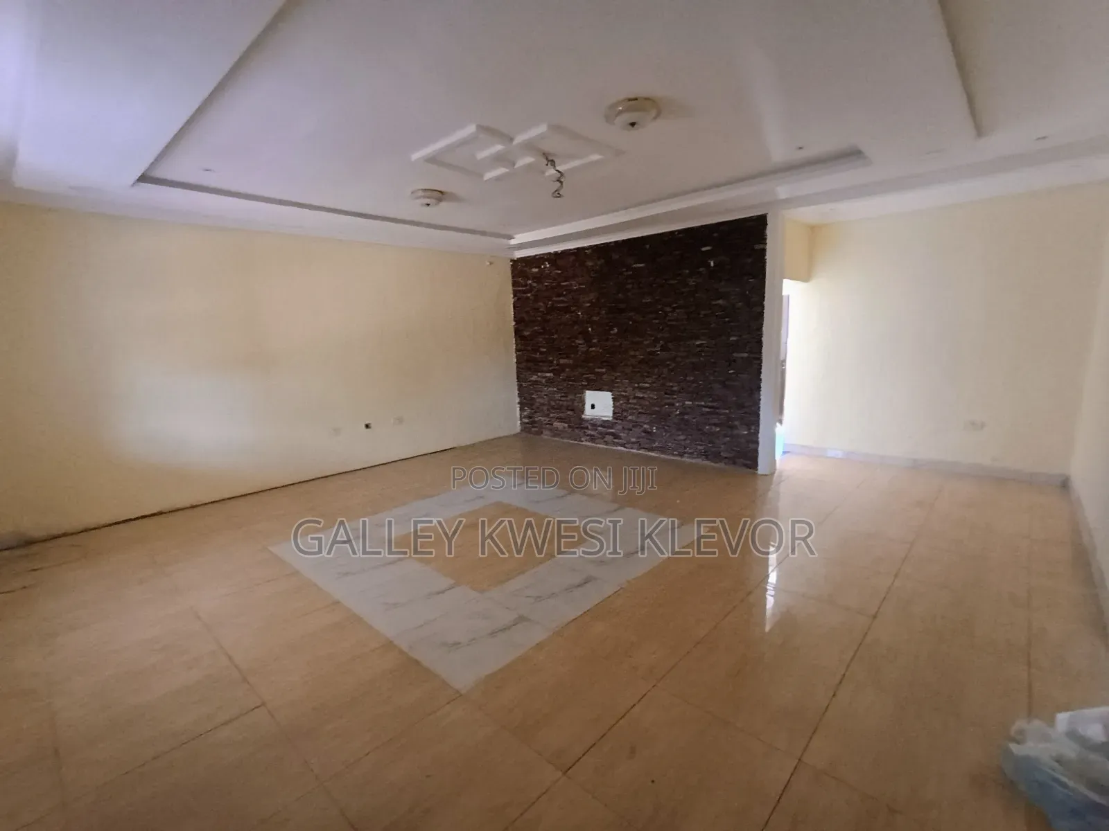 2bdrm House in Baatsona Total for rent
