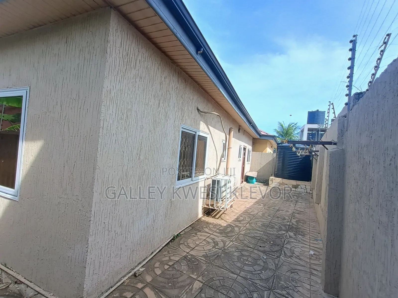 2bdrm House in Baatsona Total for rent