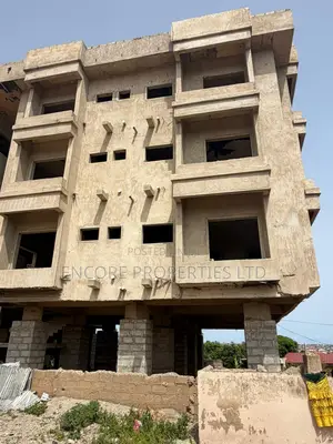 3bdrm Apartment in Sowutuom, Sowutwuom for sale