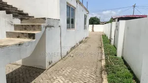 4bdrm House in Tema Community 25 for sale