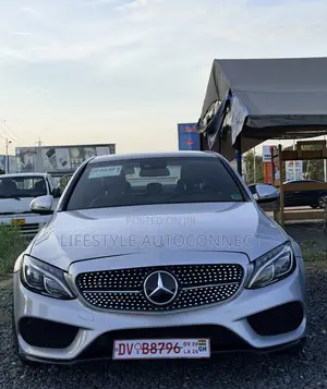 Mercedes-Benz C300 2016 Silver