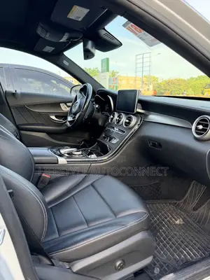 Mercedes-Benz C300 2016 Silver