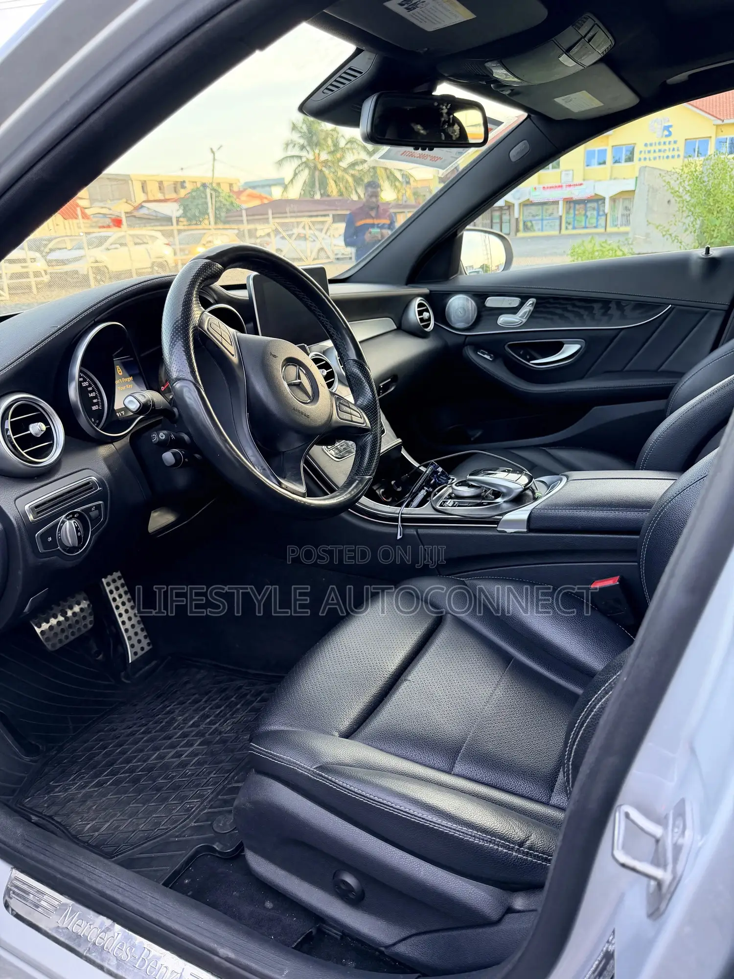 Mercedes-Benz C300 2016 Silver