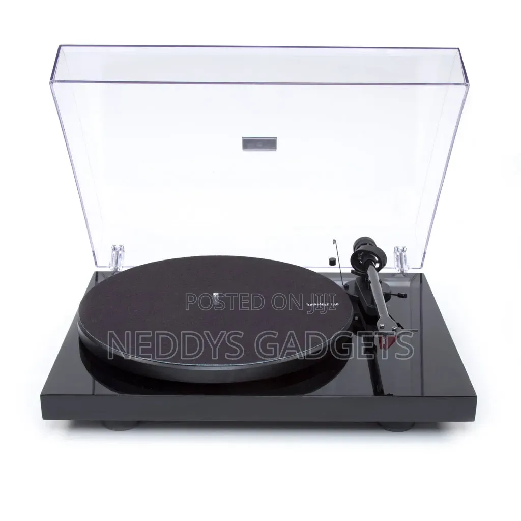Pro-Ject Debut Carbon Dc (Piano Black)