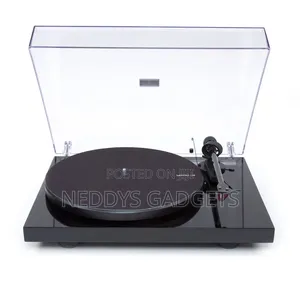 Pro-Ject Debut Carbon Dc (Piano Black)