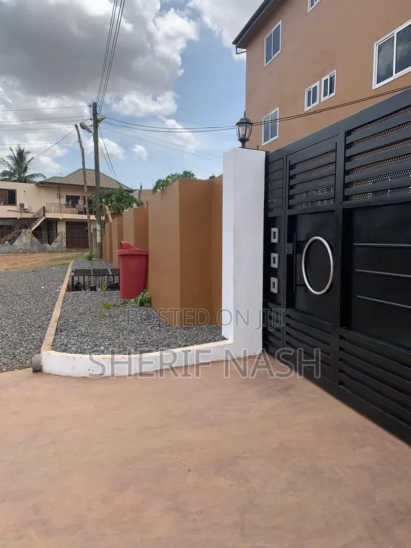 2bdrm Apartment in Ashiyie Fullani, Accra Metropolitan for rent
