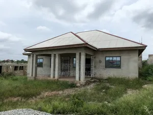 4bdrm House in Aduman New Site, Afigya-Kwabre for sale