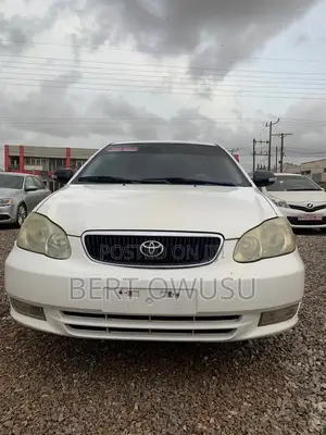 Toyota Corolla 2010 White