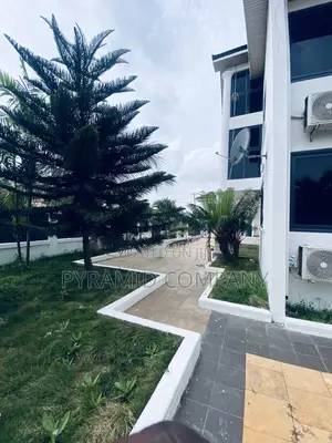 Furnished 7bdrm Mansion in Ofankor Barrier for sale