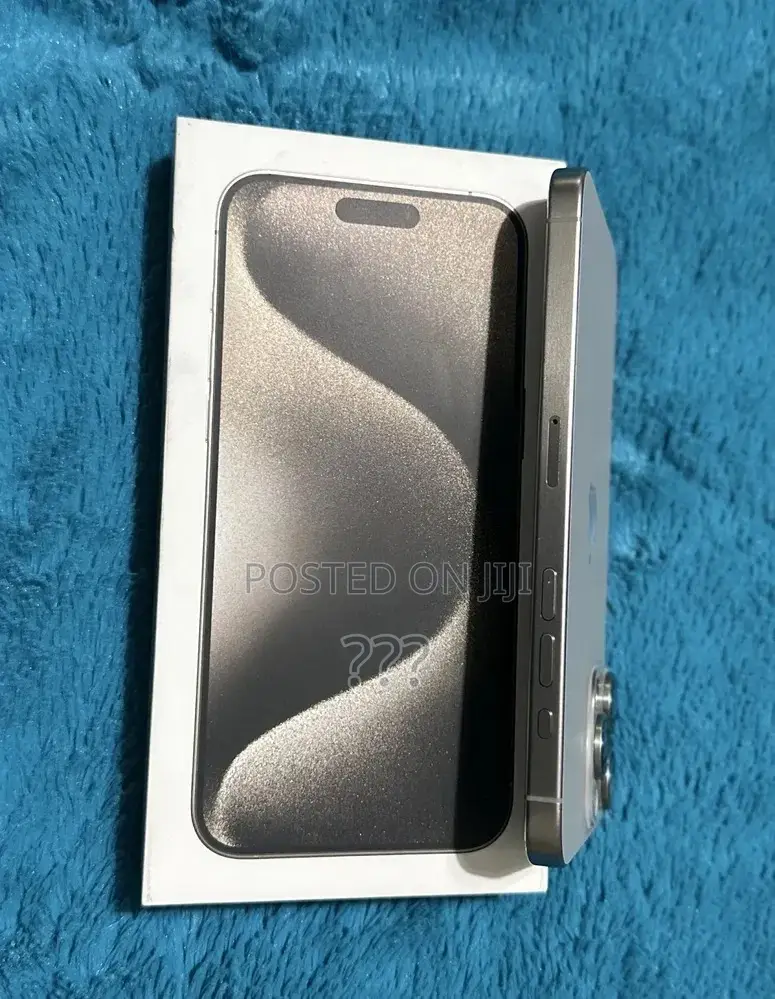 Apple iPhone 15 Pro Max 256 GB Silver