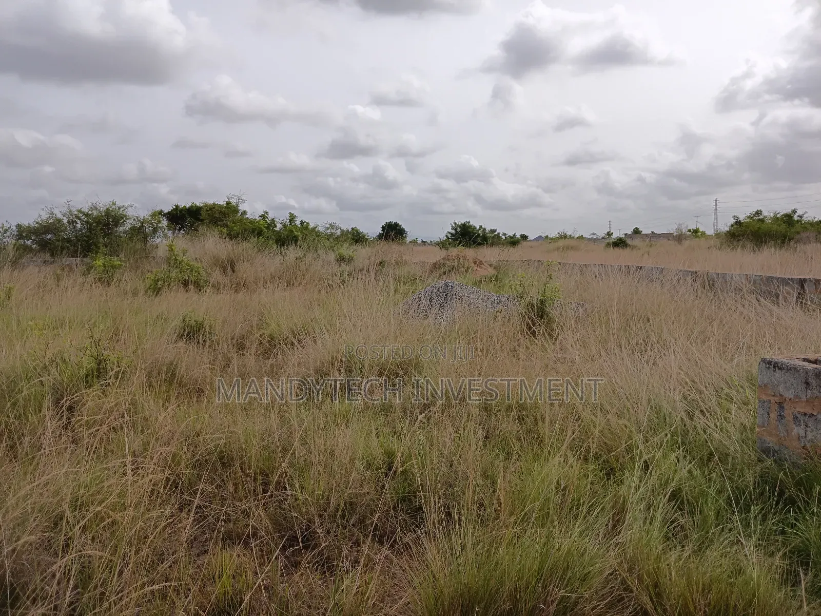 Title Land With Dwarf Wall - Appolonia
