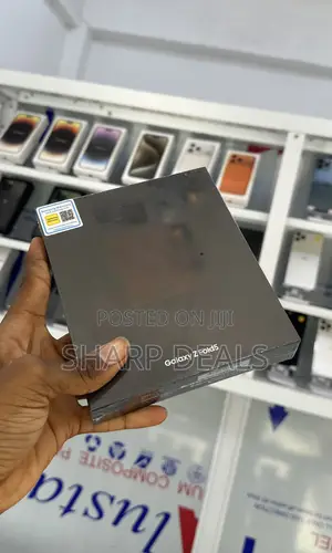 New Samsung Galaxy Z Fold 5 256 GB Black