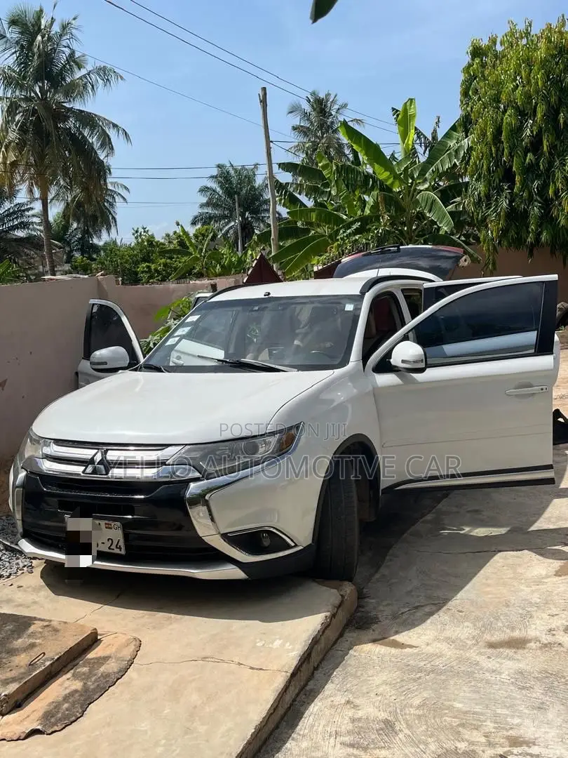 Rent Mitsubishi Outlander
