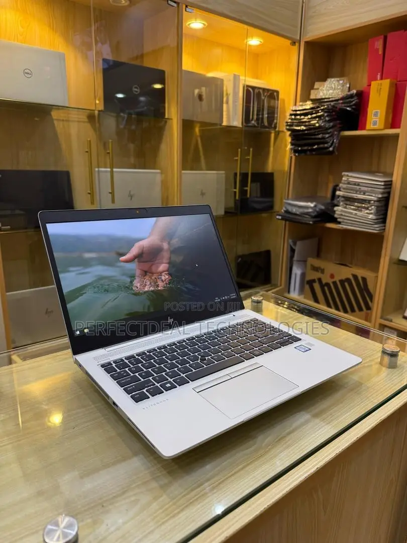 New Laptop HP EliteBook 840 G5 8GB Intel Core i5 SSD 256GB