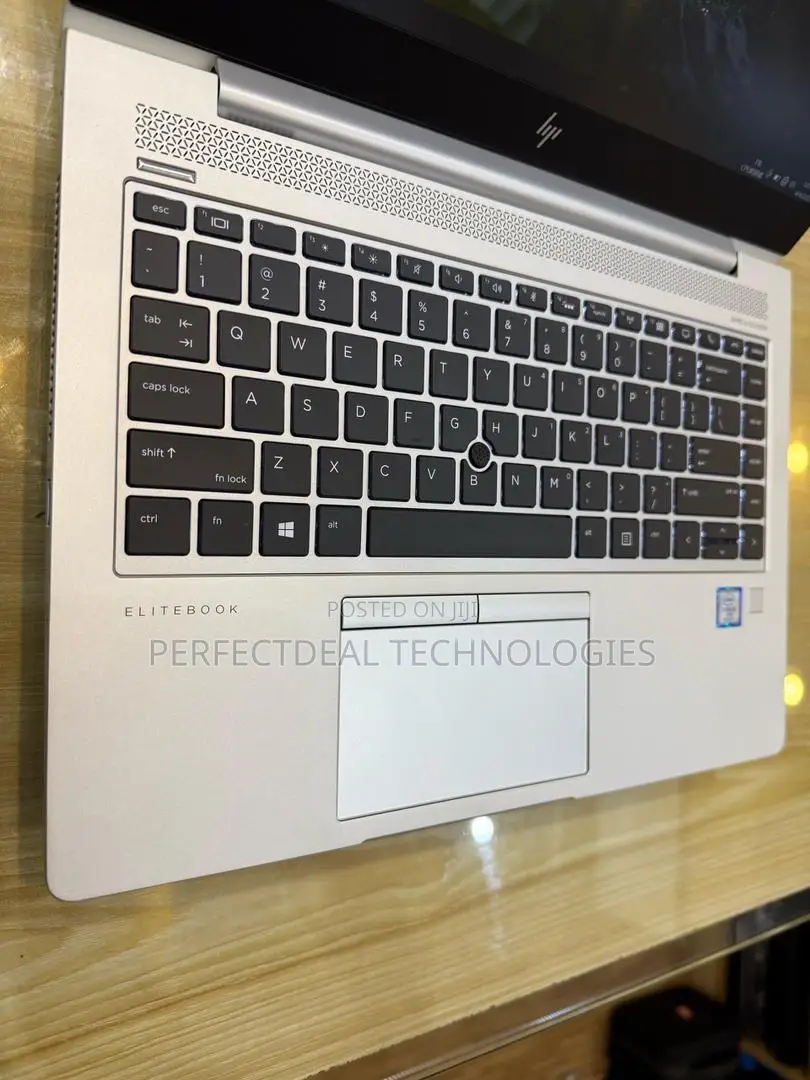 New Laptop HP EliteBook 840 G5 8GB Intel Core i5 SSD 256GB