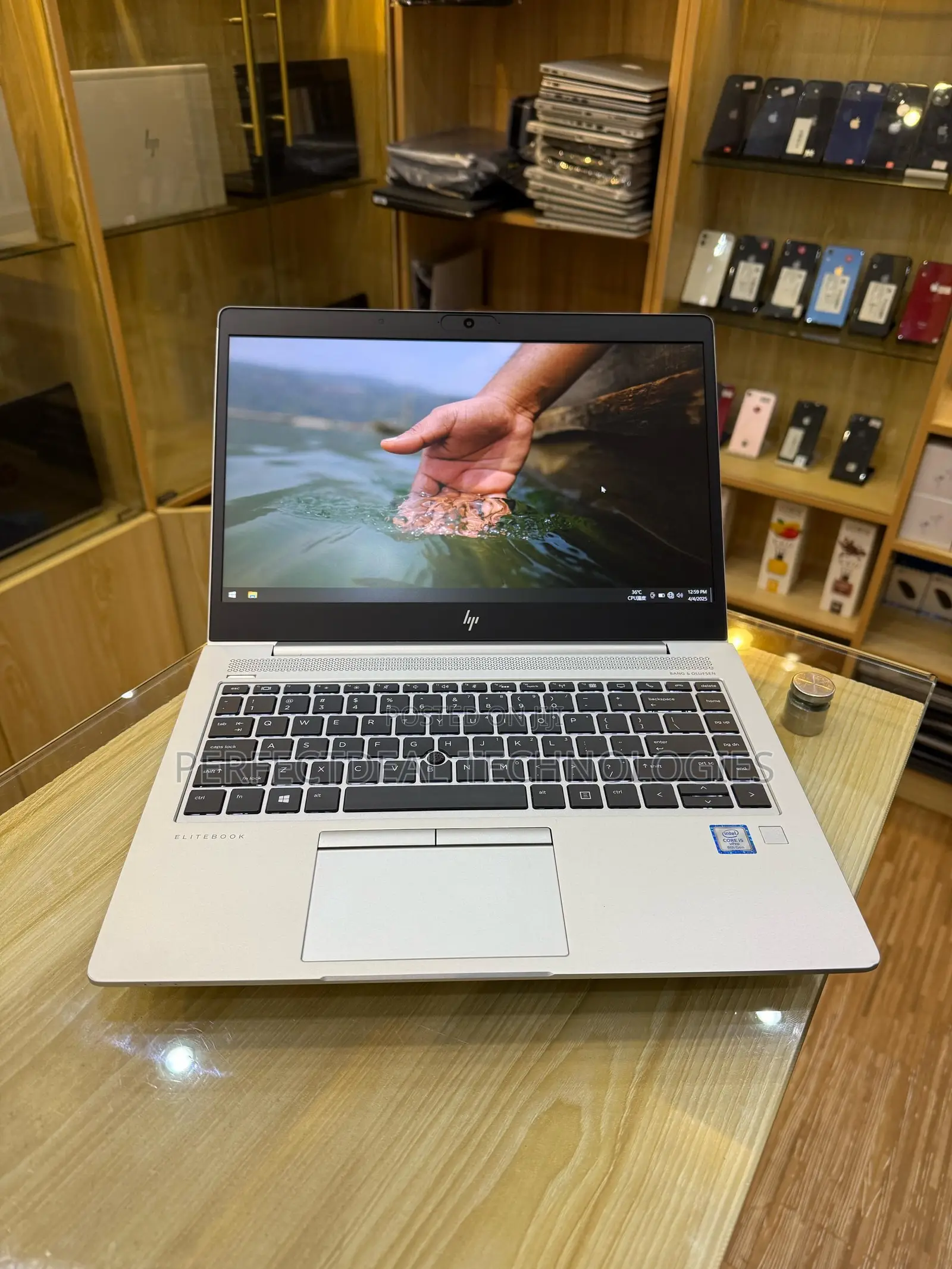 New Laptop HP EliteBook 840 G5 8GB Intel Core i5 SSD 256GB