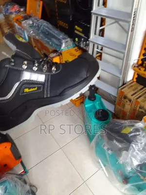 Safeteo Safety Boots 45