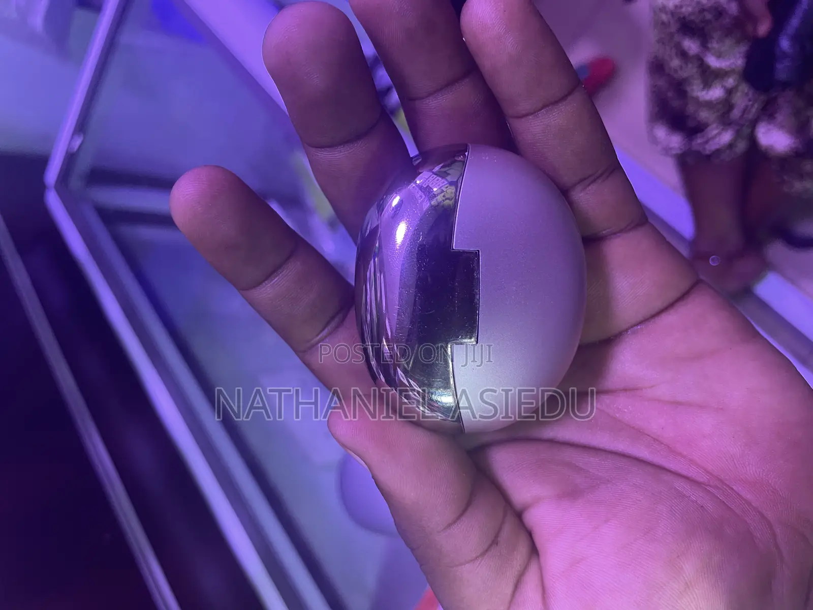 Honor Choice Earbuds Clip.