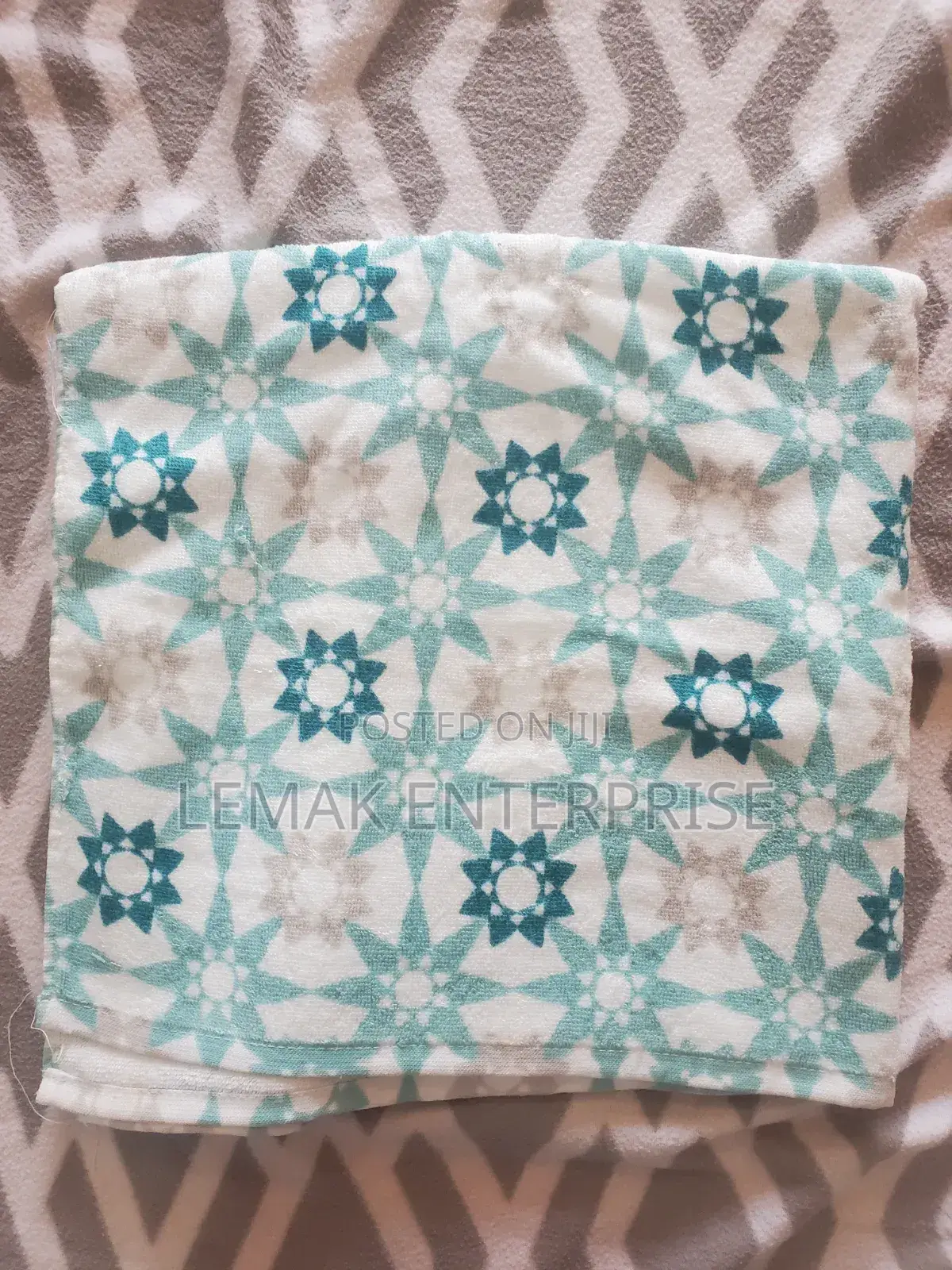 Bath Towel 28"×53"