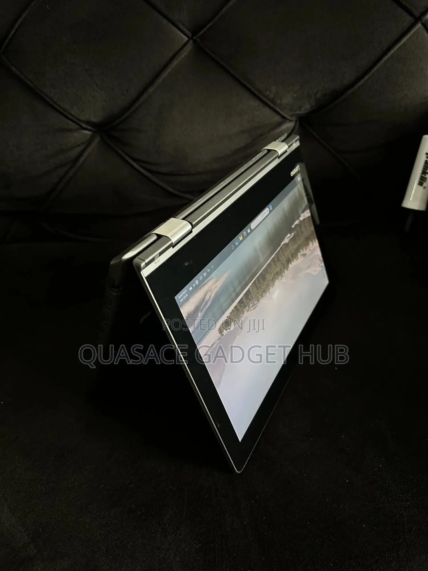 Laptop Lenovo Yoga 330 4GB Intel Celeron SSD 128GB