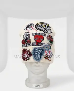 Elegant Beanie Hat With Fashion Patch Print