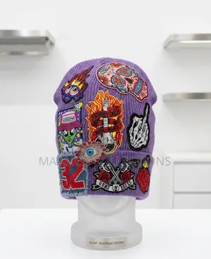 Elegant Beanie Hat With Fashion Patch Print