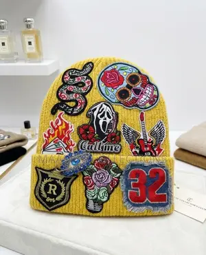 Elegant Beanie Hat With Fashion Patch Print