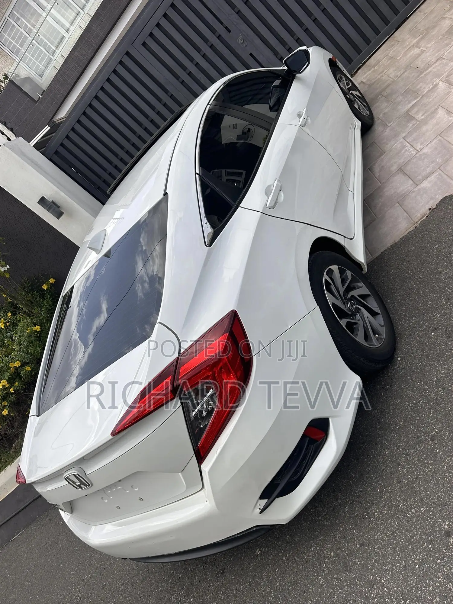 Honda Civic EX 4dr Sedan (2.0L 4cyl) 2017 White