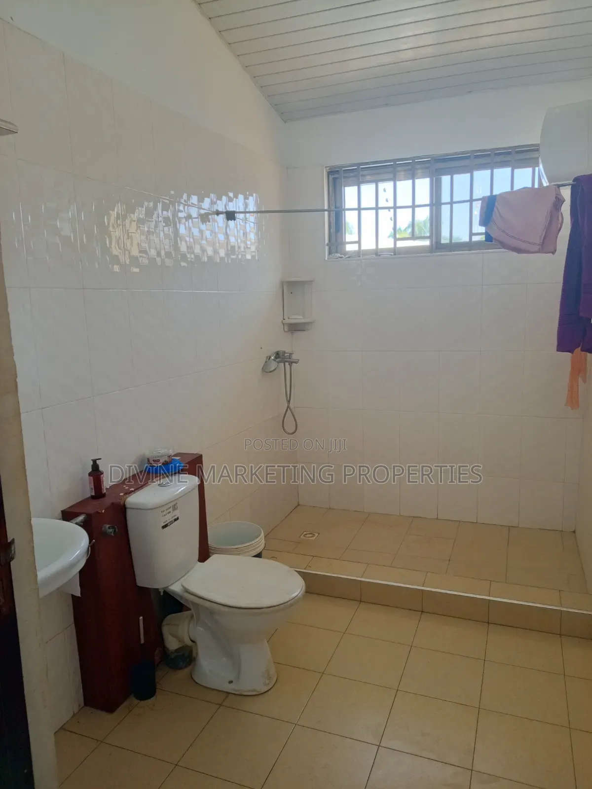 4bdrm House in Cocoa Clinic, Accra Metropolitan for sale