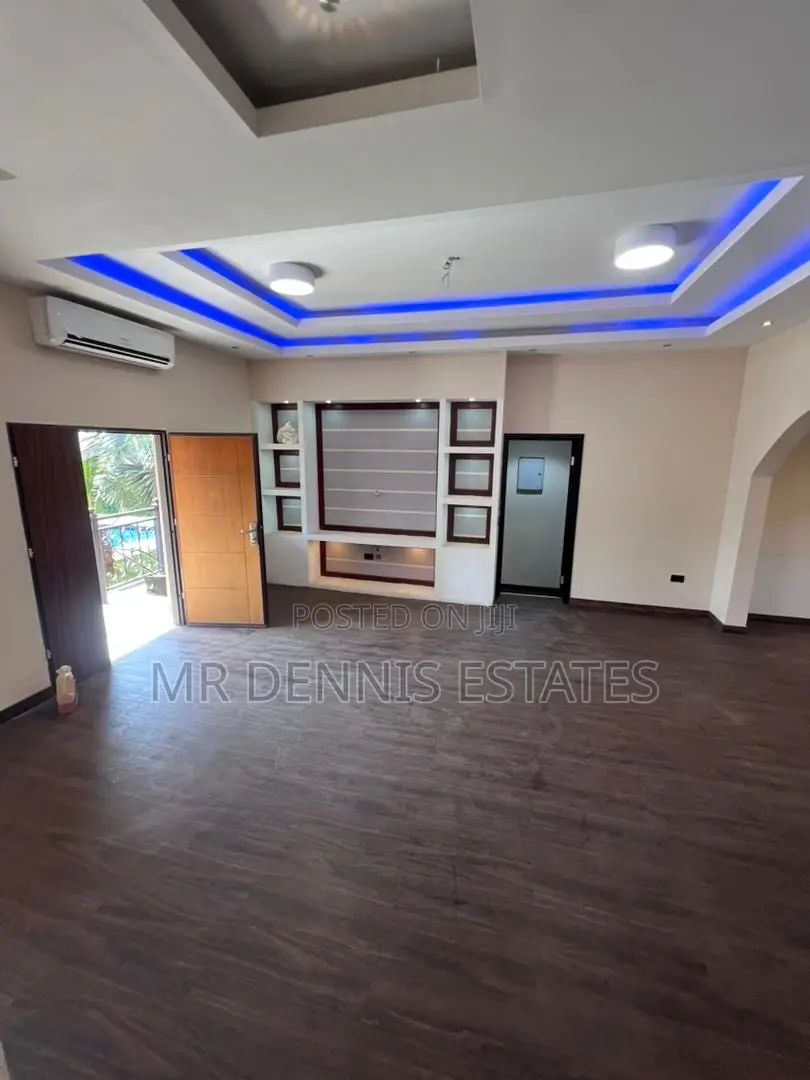 3bdrm House in Mr Dennis Estates, West Hills Mall Area for sale