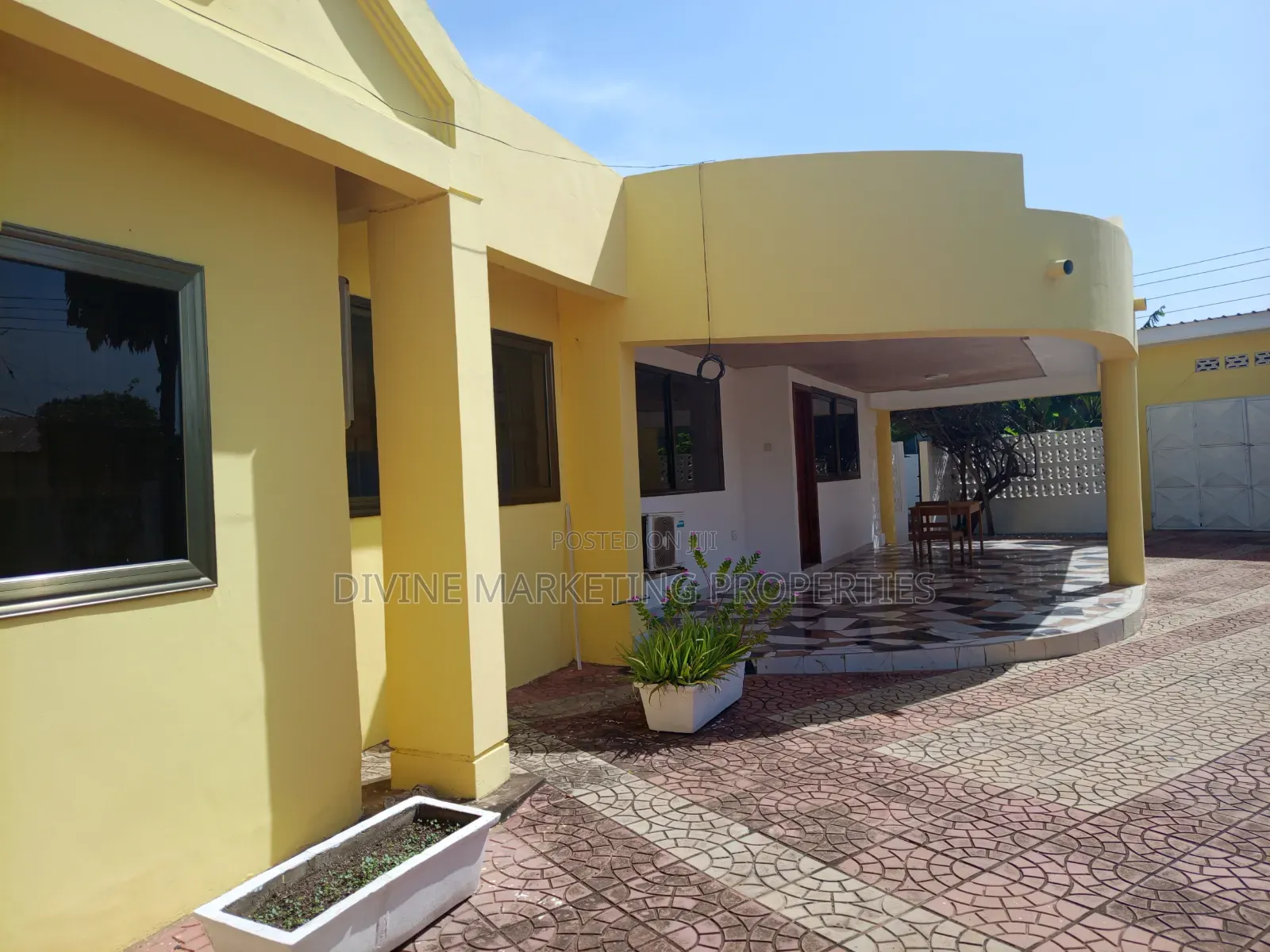 4bdrm House in Cocoa Clinic, Accra Metropolitan for sale